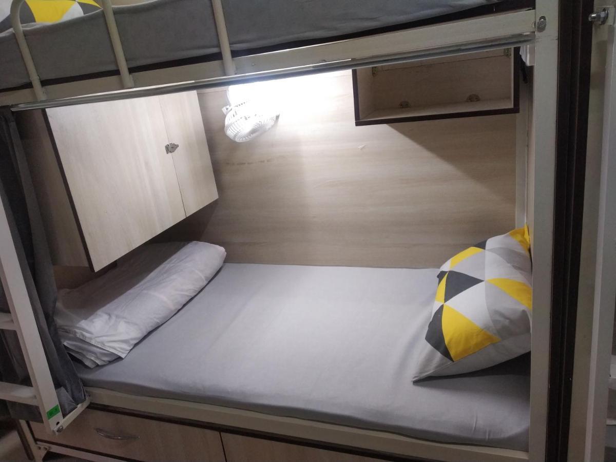 Abuzz Oxfordcaps Simla Hostel ภายนอก รูปภาพ