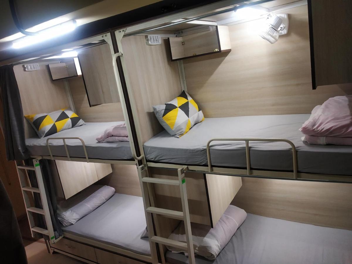 Abuzz Oxfordcaps Simla Hostel ภายนอก รูปภาพ