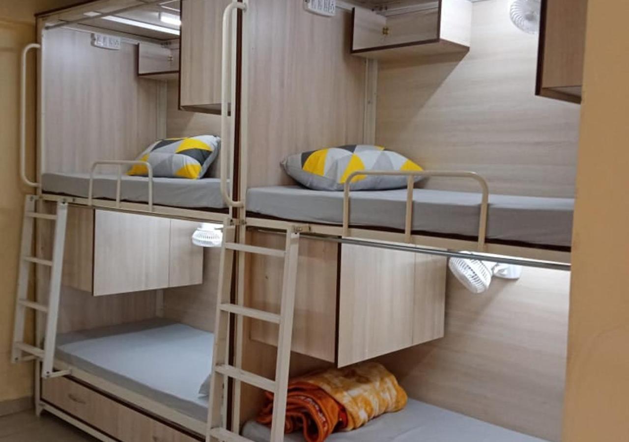 Abuzz Oxfordcaps Simla Hostel ภายนอก รูปภาพ